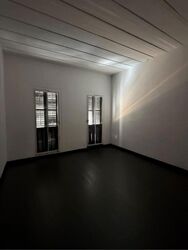 North Bridge Road (D7), Office #621556031